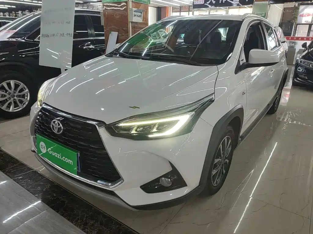 Toyota Yaris L — миниатюра 2
