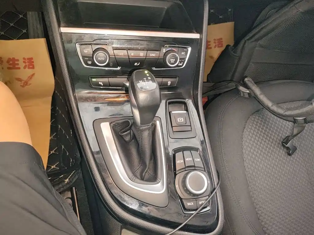 BMW 2 Series Active Tourer — миниатюра 14