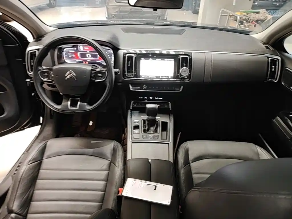 Citroen C6 — миниатюра 10
