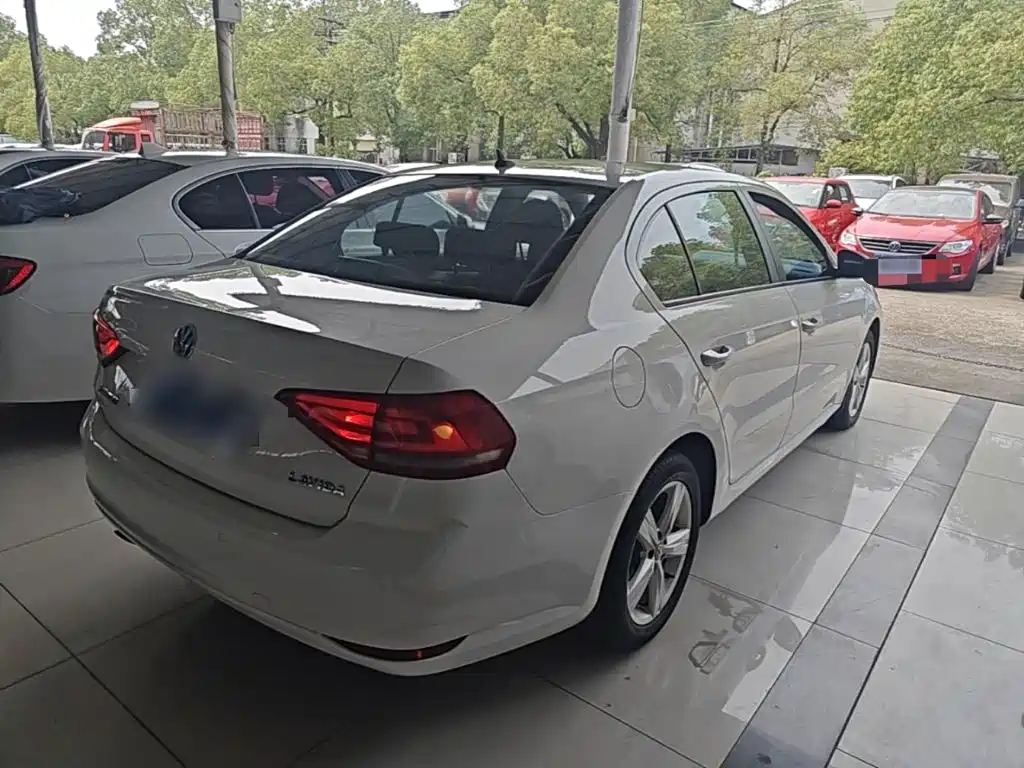 Volkswagen Lavida — миниатюра 7