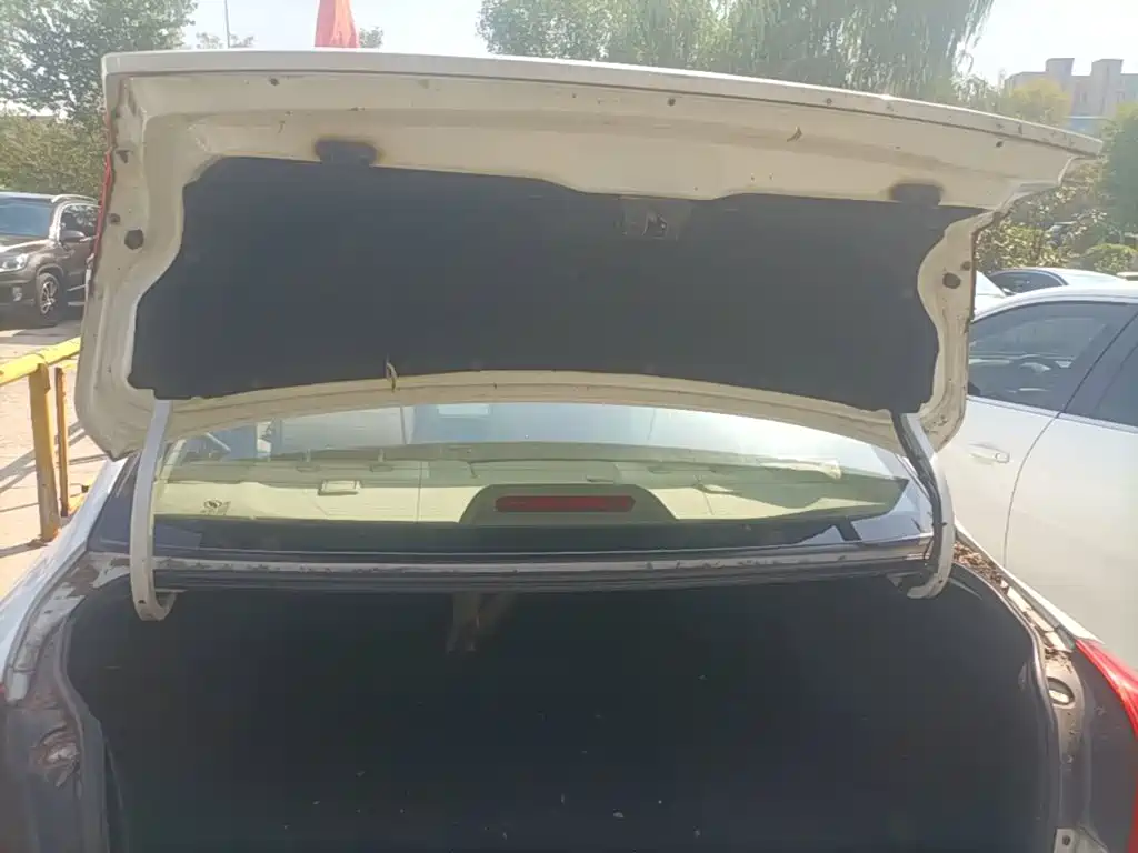 Buick Excelle — миниатюра 19