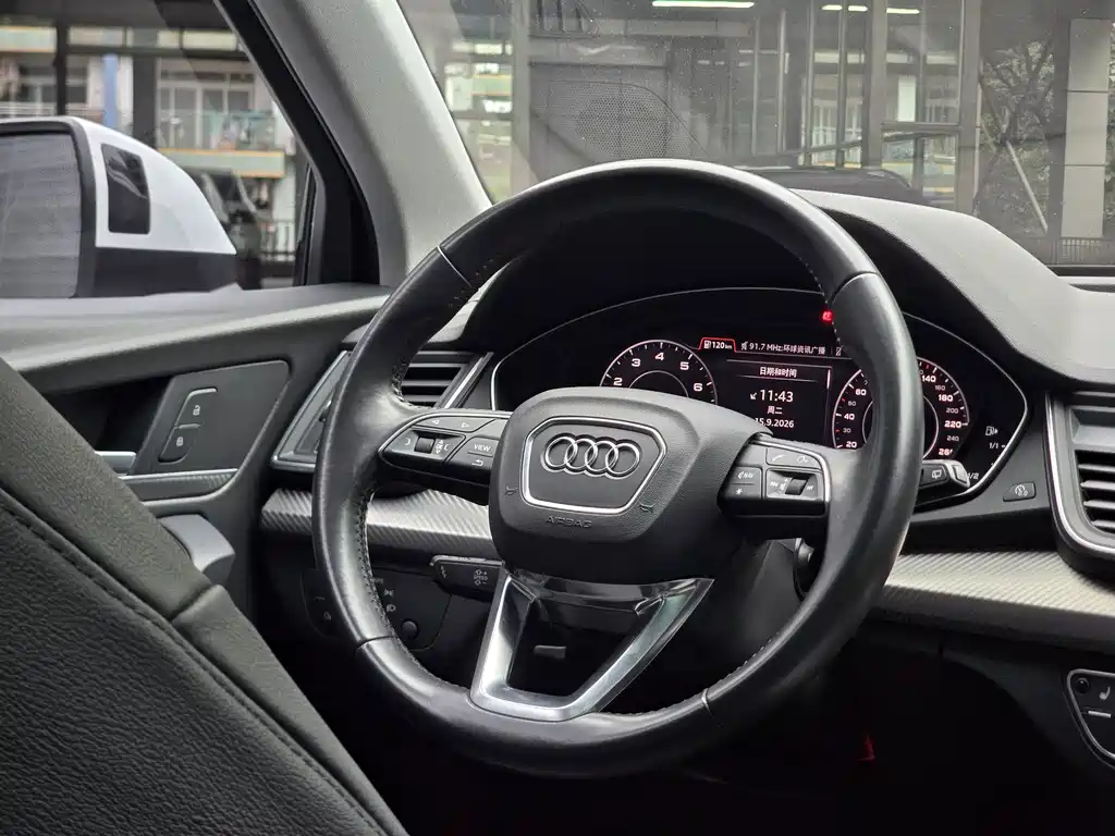 Audi Q5L — миниатюра 13