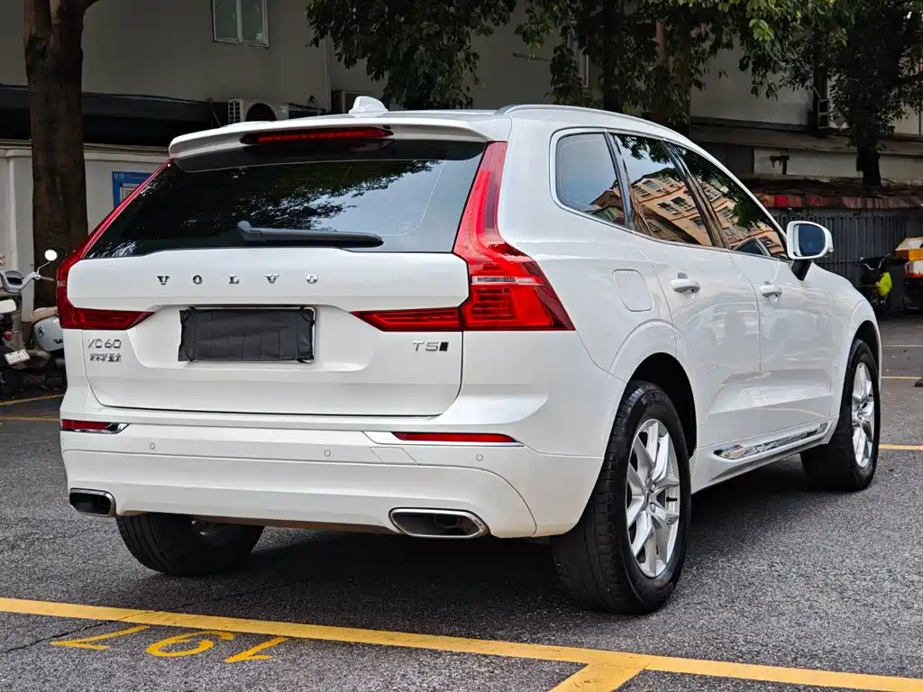 Volvo XC60 — миниатюра 5