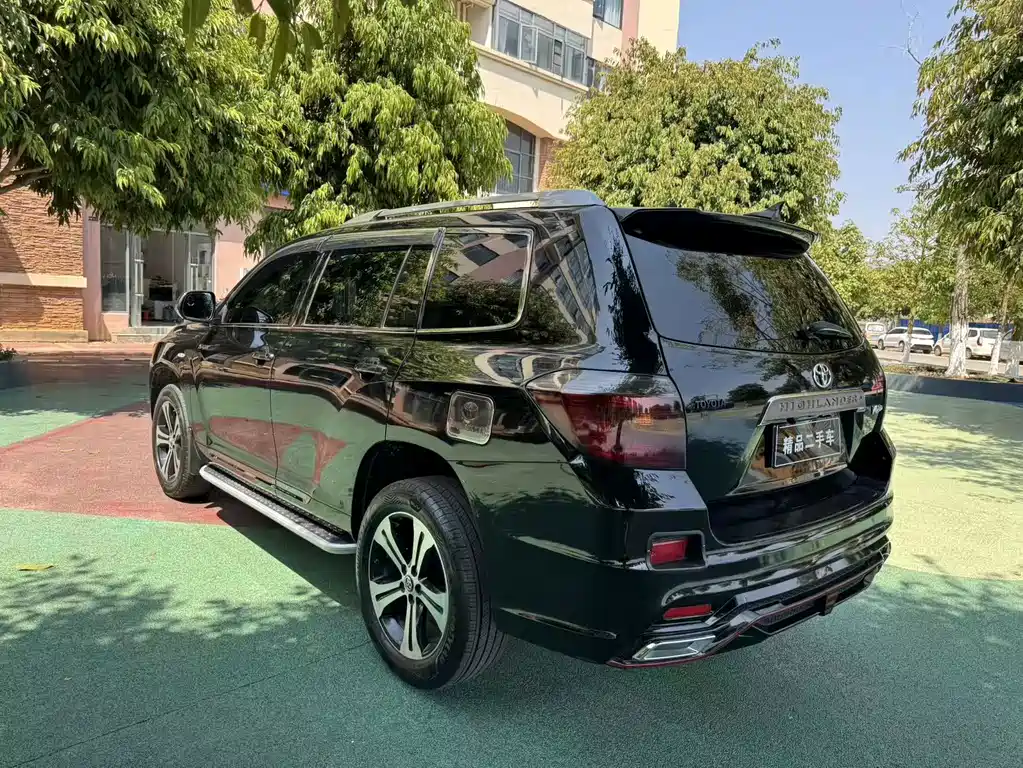 Toyota Highlander — миниатюра 3