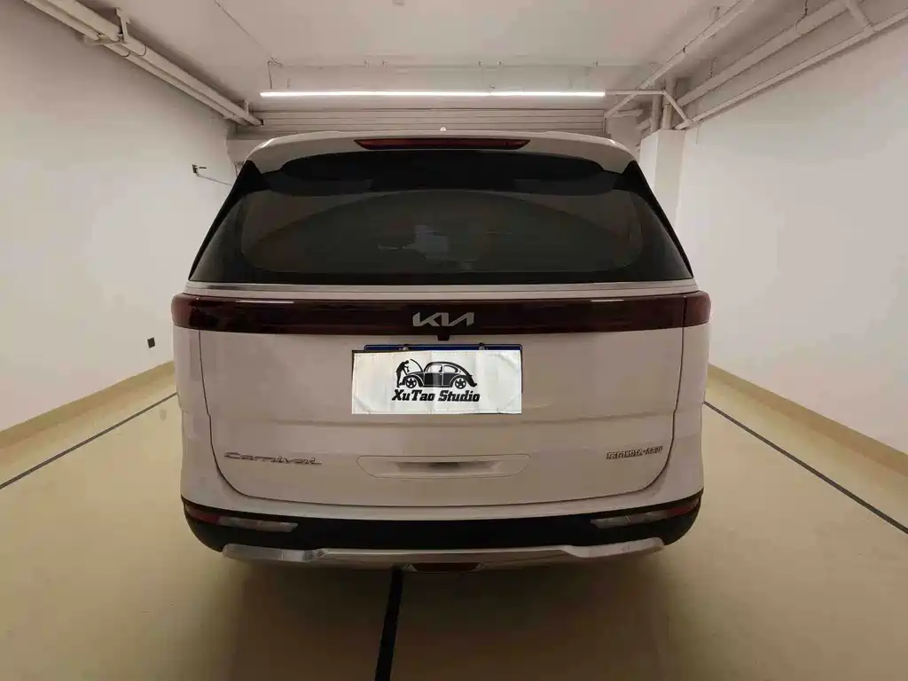 Kia Carnival — миниатюра 9