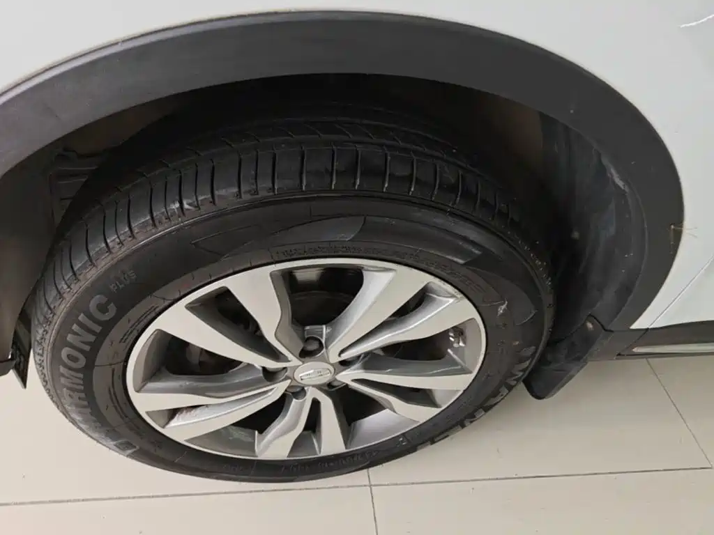 Geely Boyue — миниатюра 23