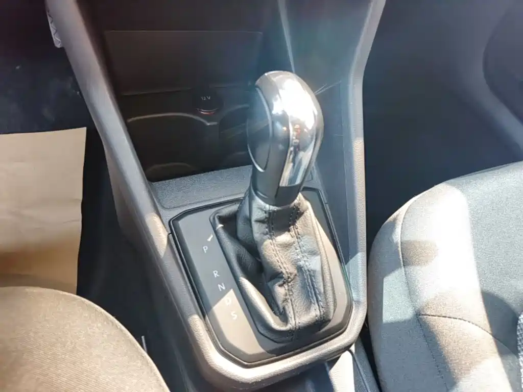 Volkswagen Jetta — миниатюра 14