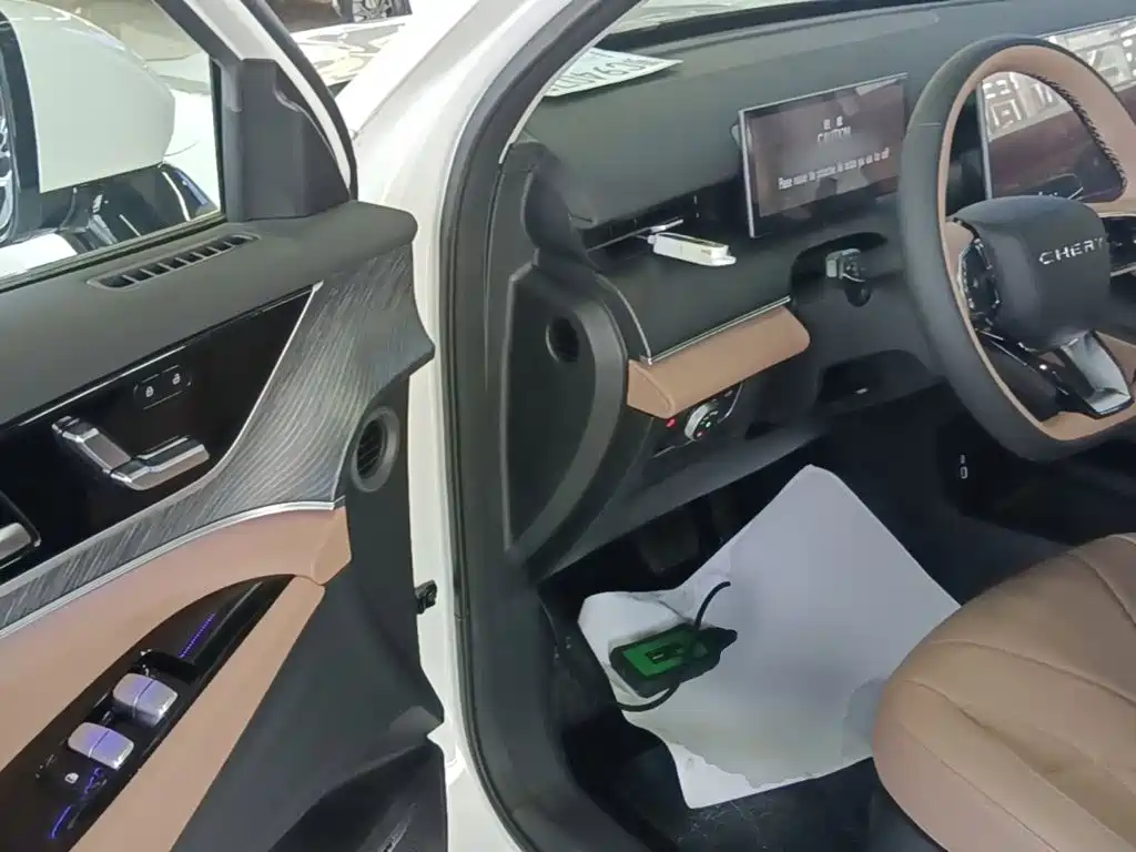 Chery Tiggo 8L — миниатюра 16