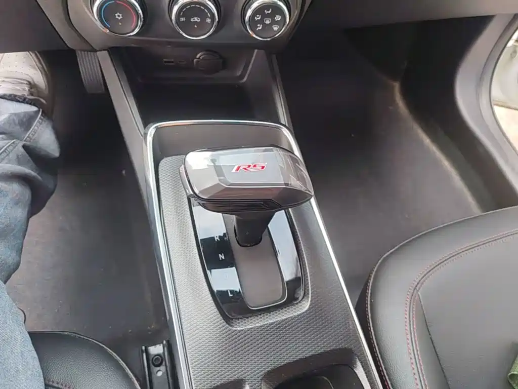 Chevrolet Trax — миниатюра 14
