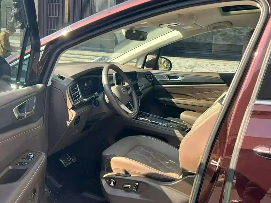 Volkswagen Viloran — миниатюра 7