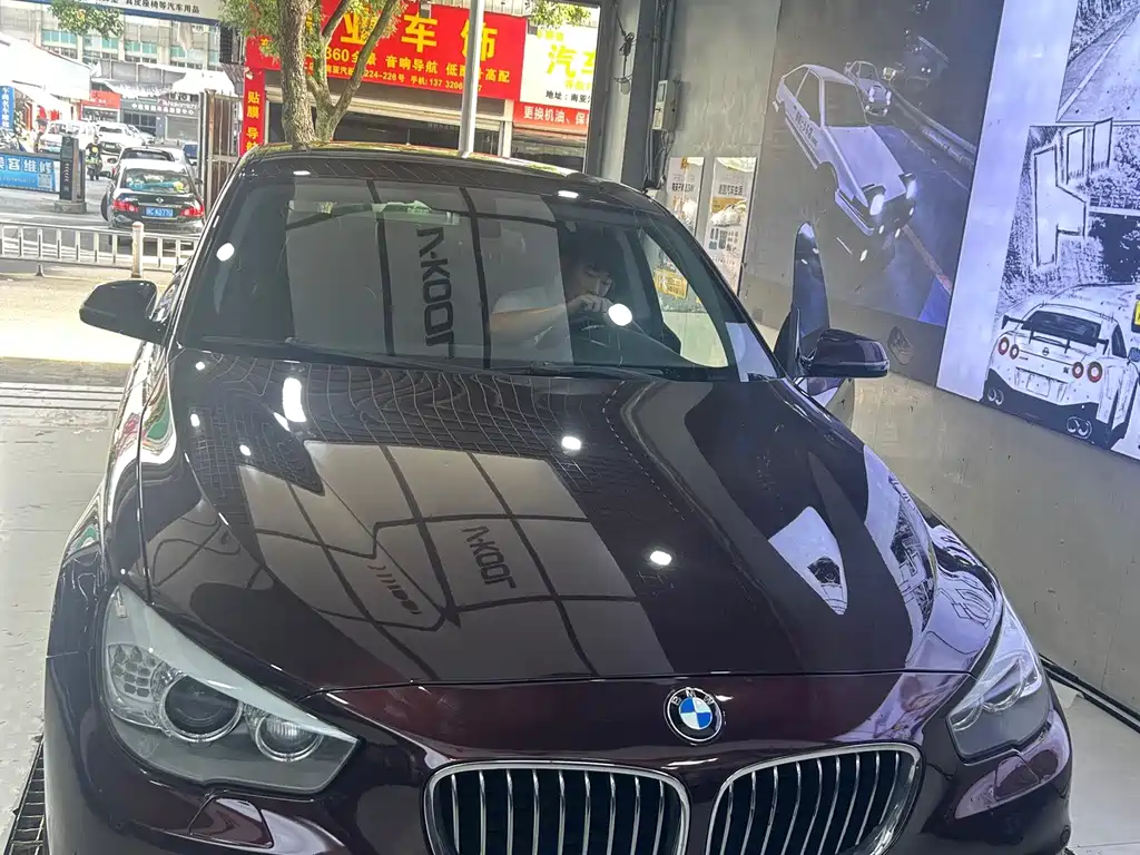 BMW 5 Series GT — миниатюра 10