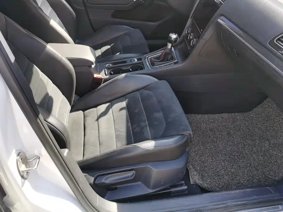 Volkswagen Golf — миниатюра 8
