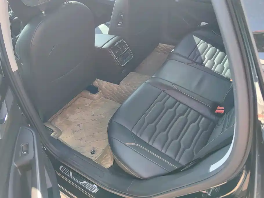 Volkswagen Passat — миниатюра 11