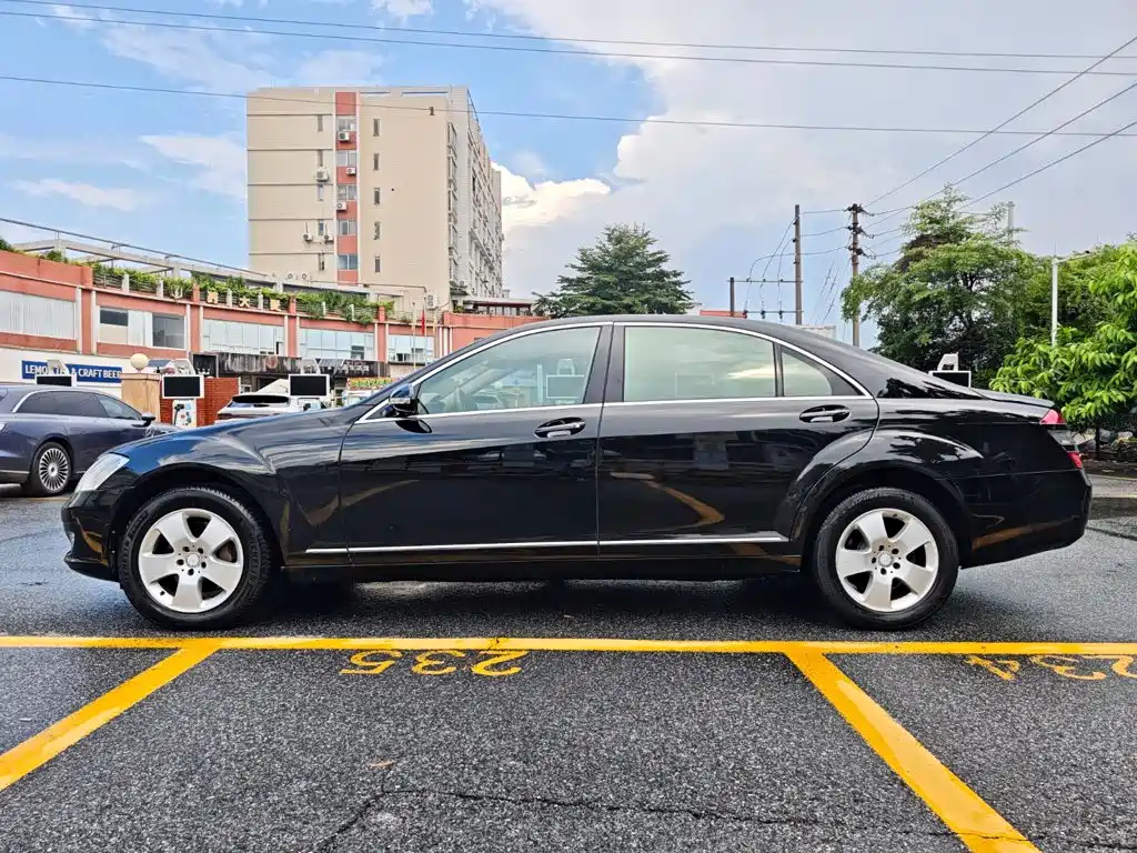 Mercedes-Benz S-Class — миниатюра 8