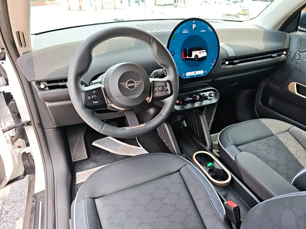 MINI MINI COOPER EV — миниатюра 12