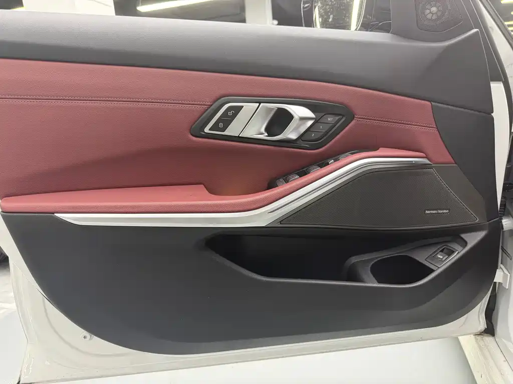 BMW 3 Series — миниатюра 12