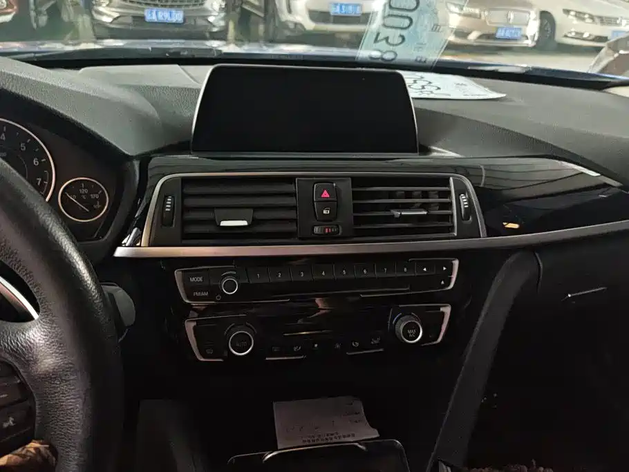 BMW 3 Series — миниатюра 13