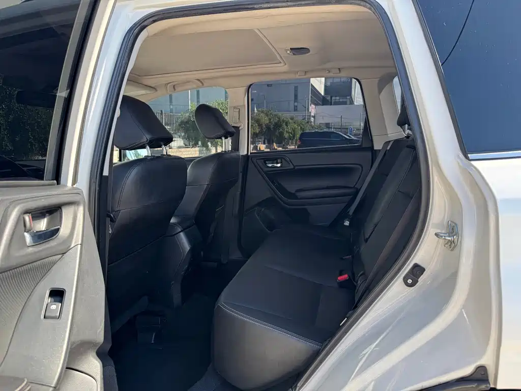 Subaru Forester — миниатюра 8