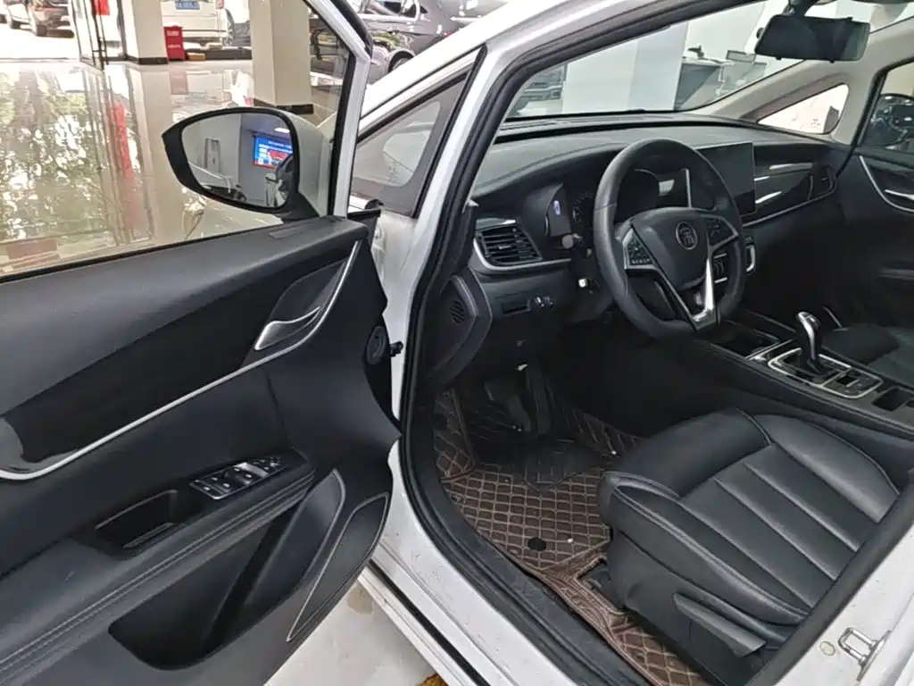 BYD MAX — миниатюра 16