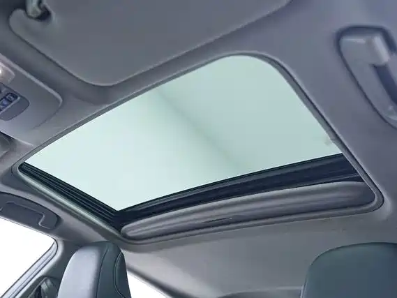 Toyota Camry — миниатюра 9