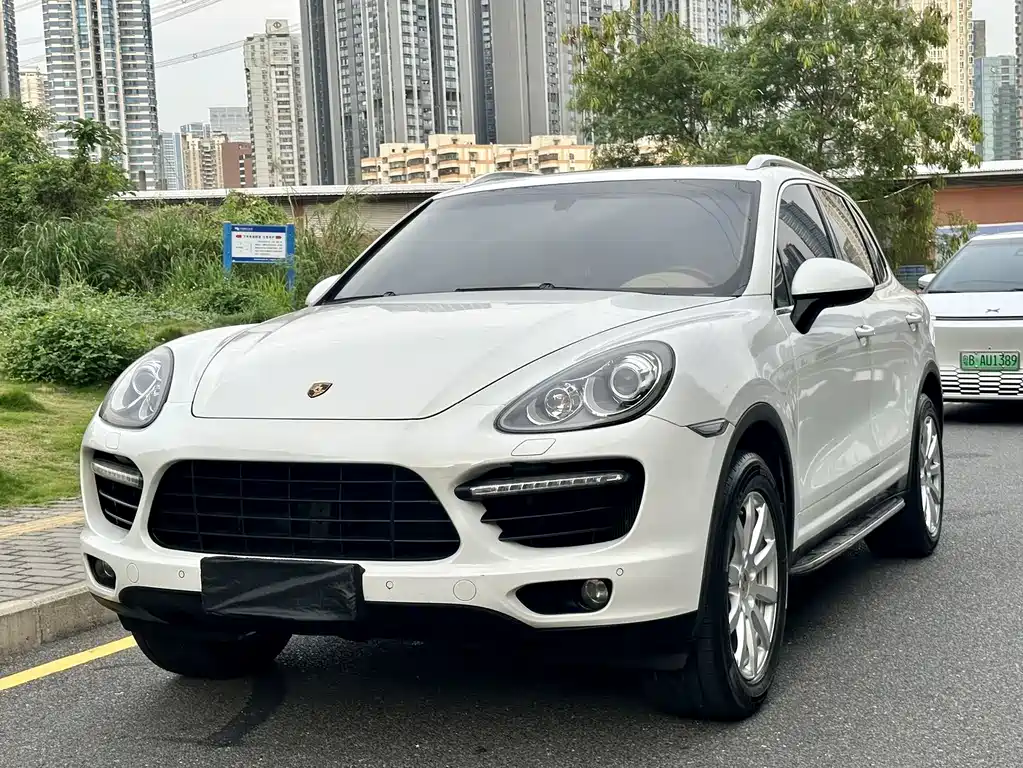 Porsche Cayenne 2014