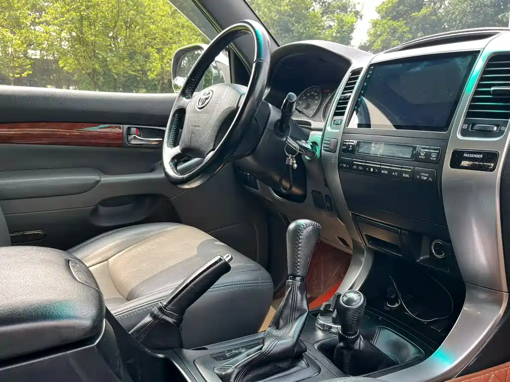 Toyota Prado (Import) — миниатюра 5