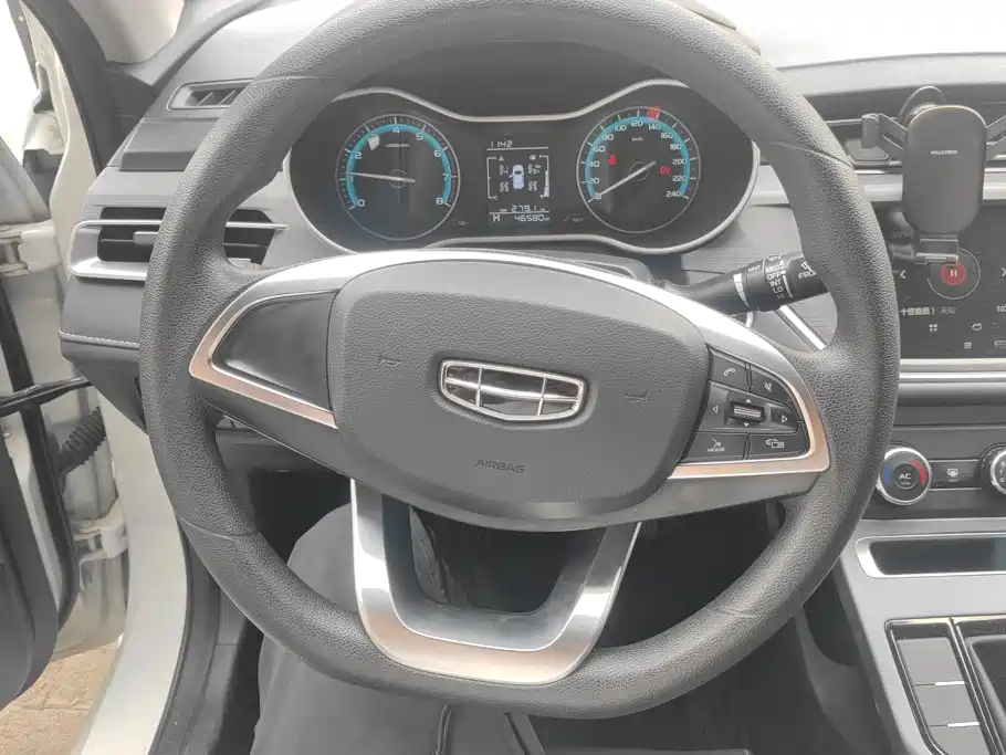 Geely Emgrand — миниатюра 15