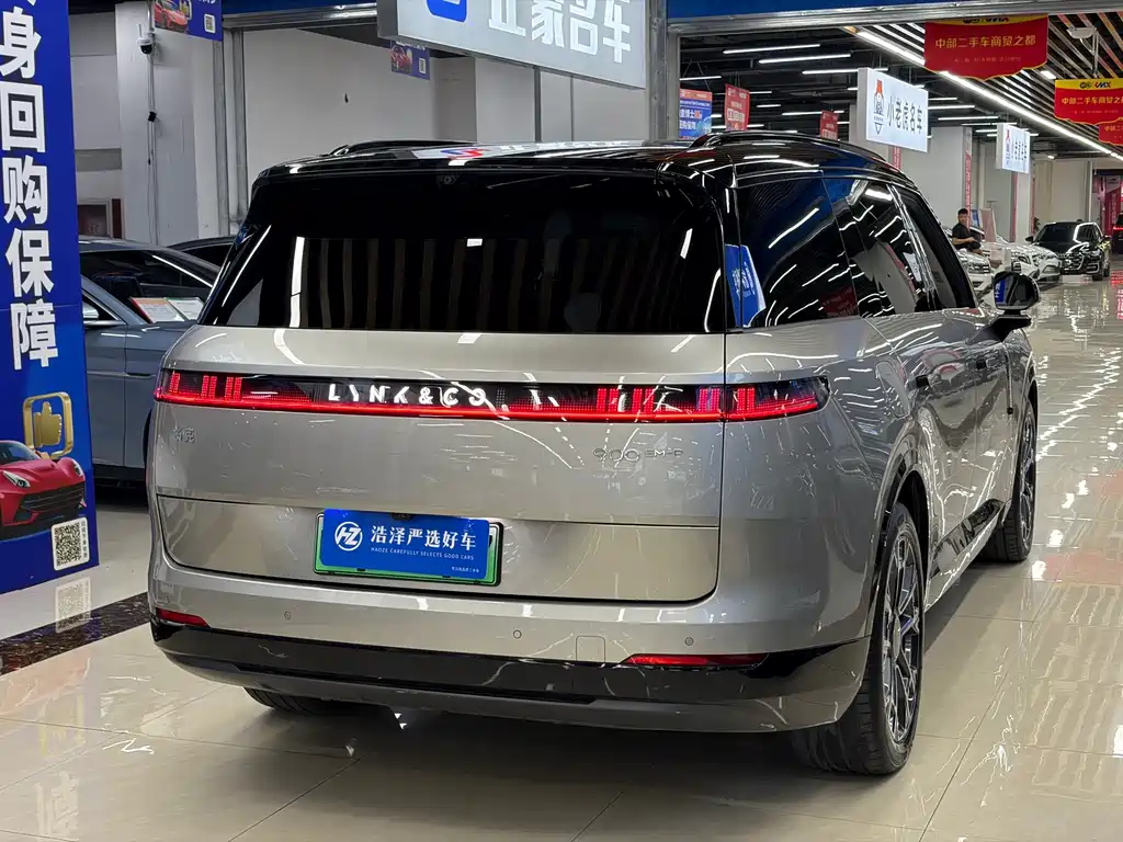 Lynk & Co Рука 900. — миниатюра 6