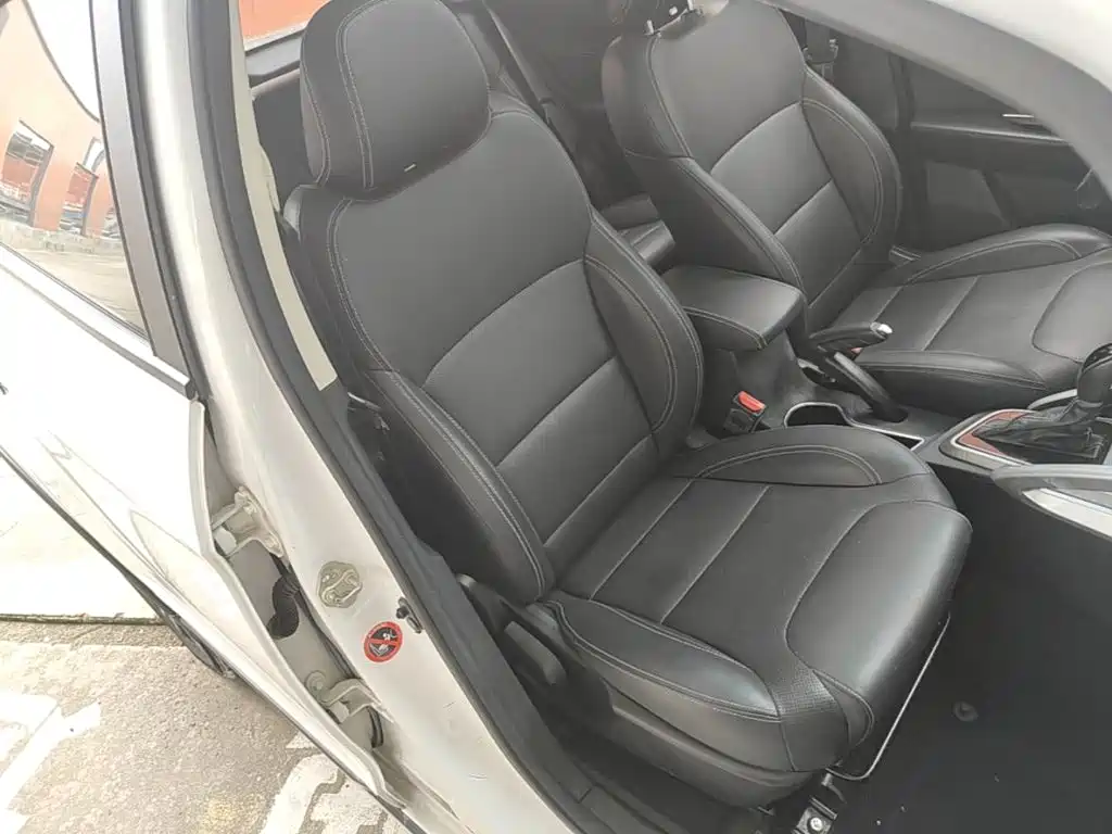Geely Vision X3 — миниатюра 25