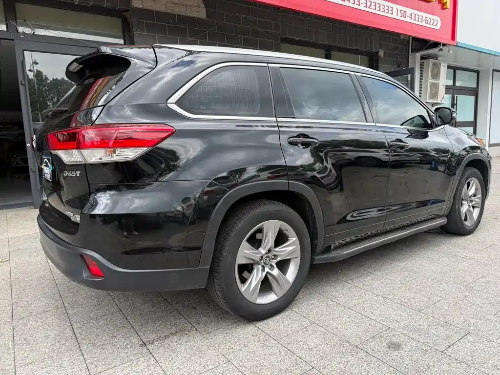 Toyota Highlander — миниатюра 5