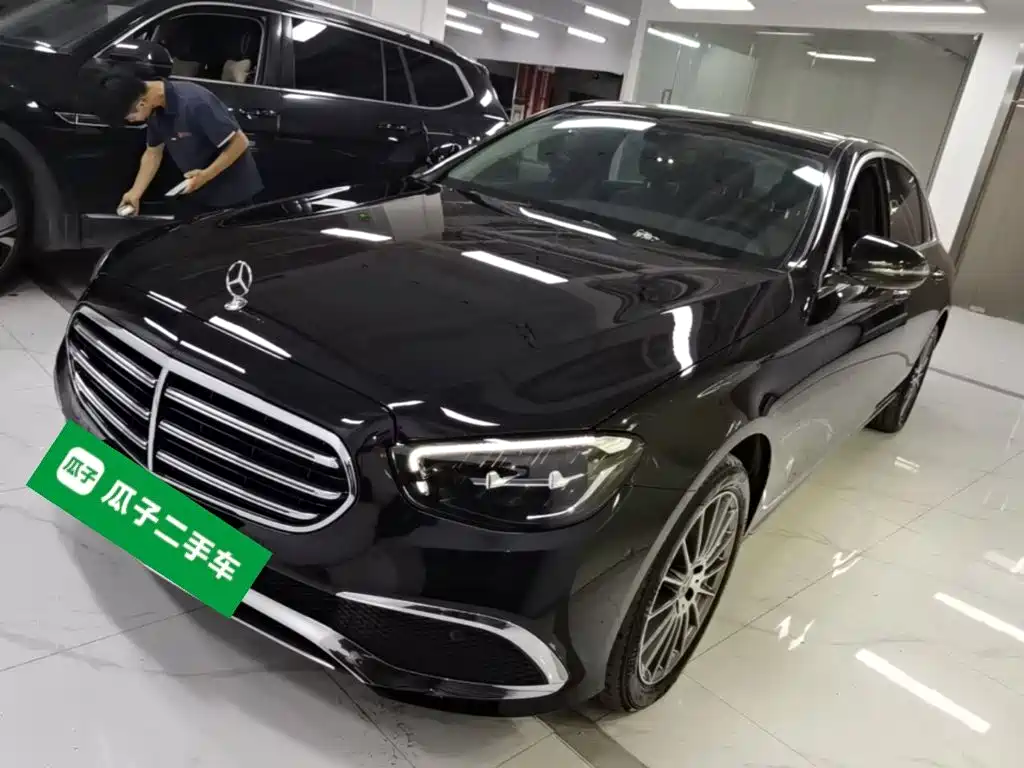 Mercedes-Benz E-Class — миниатюра 2