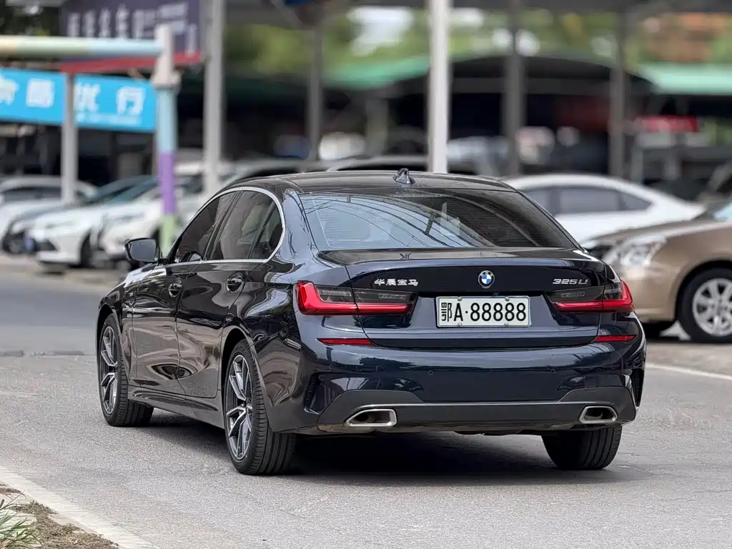 BMW 3 Series — миниатюра 4