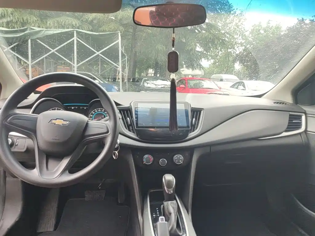 Chevrolet Cavalier — миниатюра 6