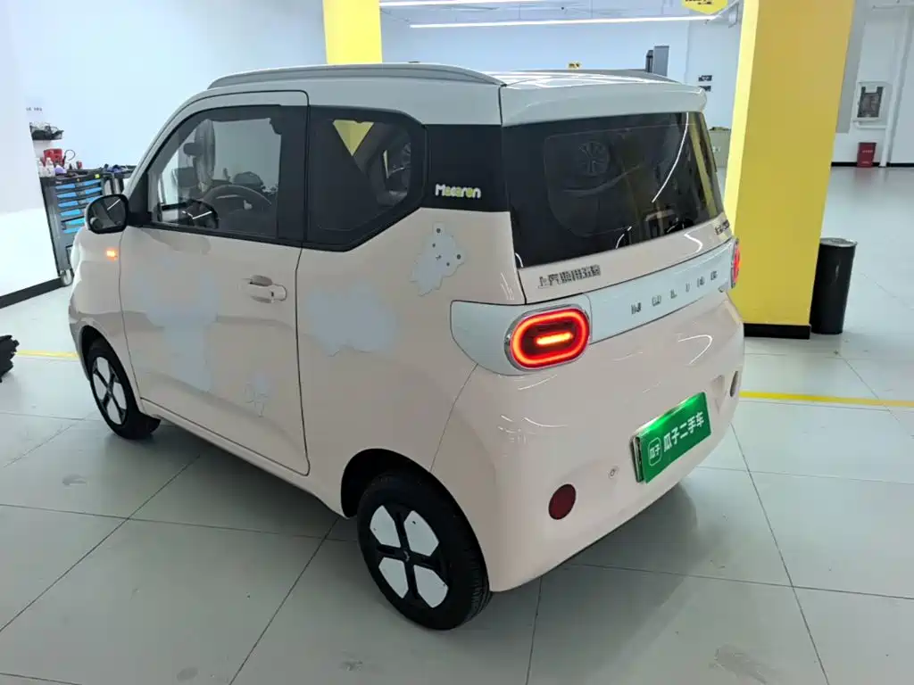 Wuling MINIEV — миниатюра 5