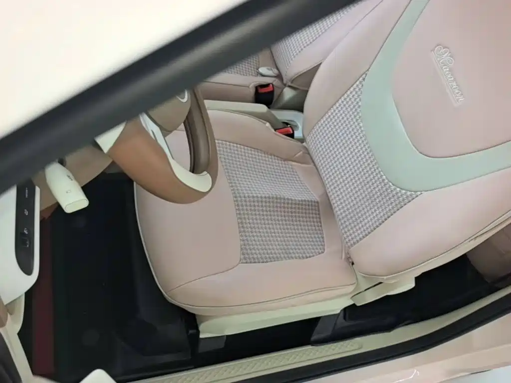 Wuling MINIEV — миниатюра 15