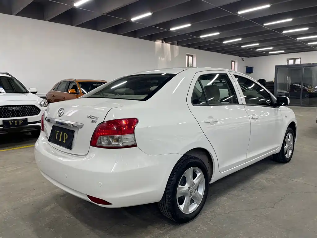 Toyota Vios — миниатюра 4