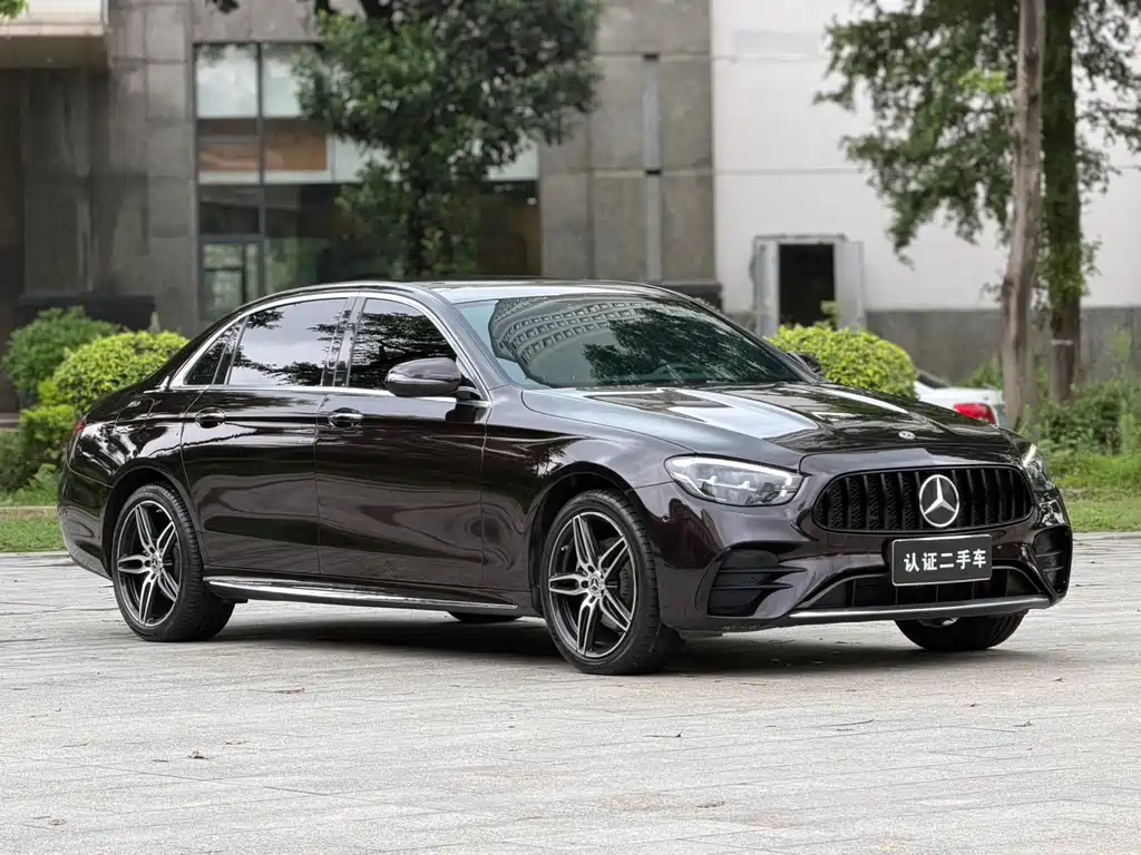 Mercedes-Benz E-Class — миниатюра 3