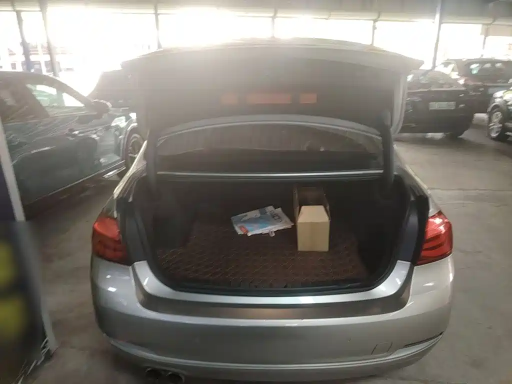 BMW 3 Series — миниатюра 19