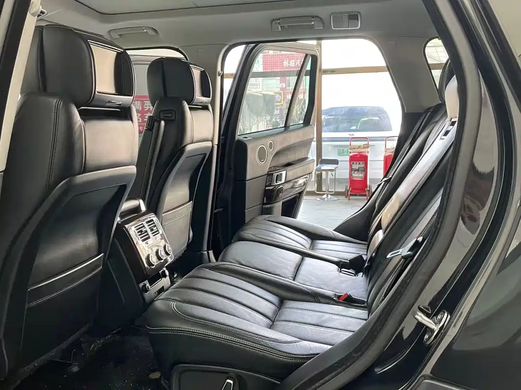 Land Rover Range Rover 2013 NA 5.0 V8 Vogue