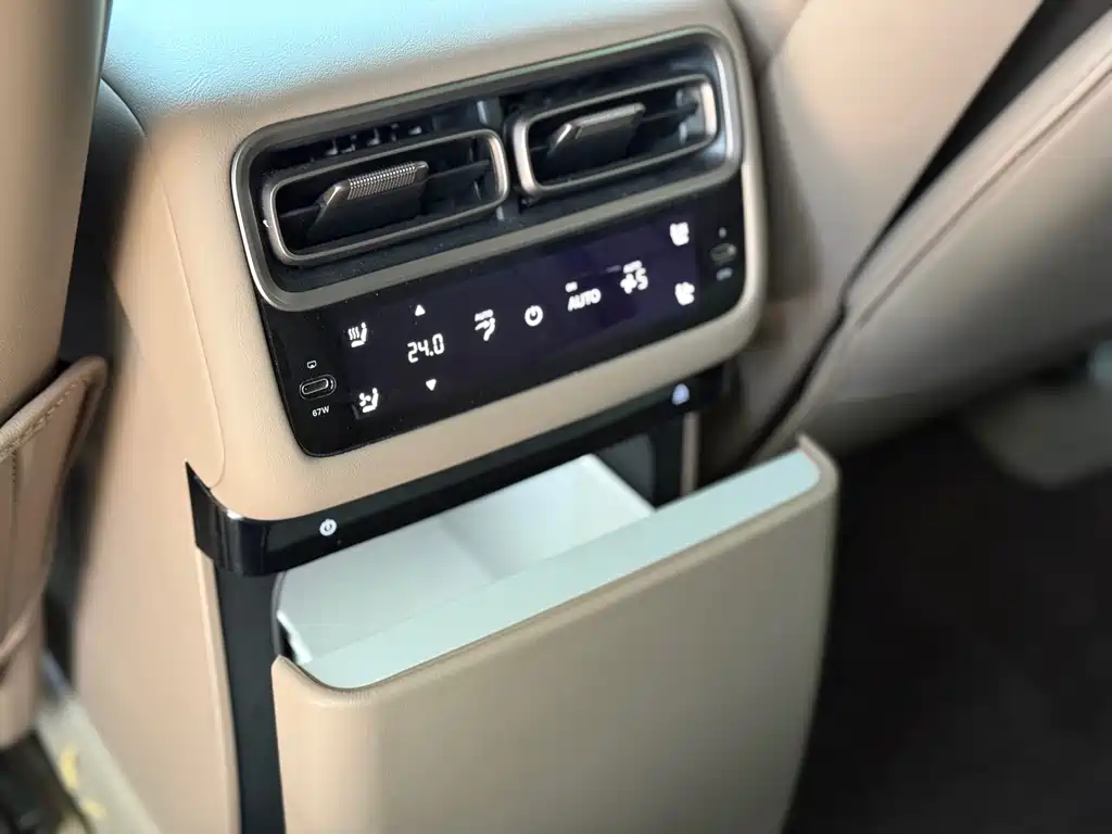 Li Auto Li i6 — миниатюра 36