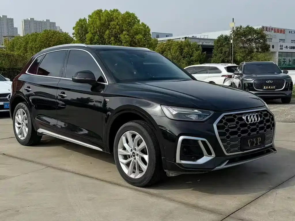 Audi Q5L 2022 40T Luxury