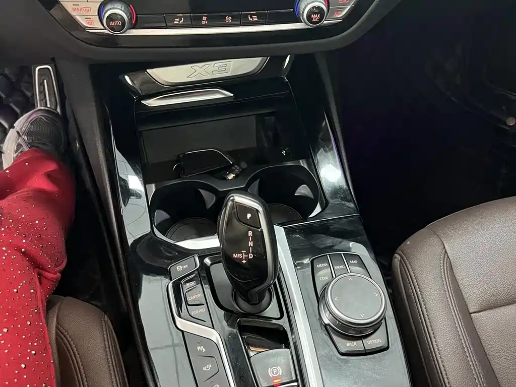 BMW X3 — миниатюра 15