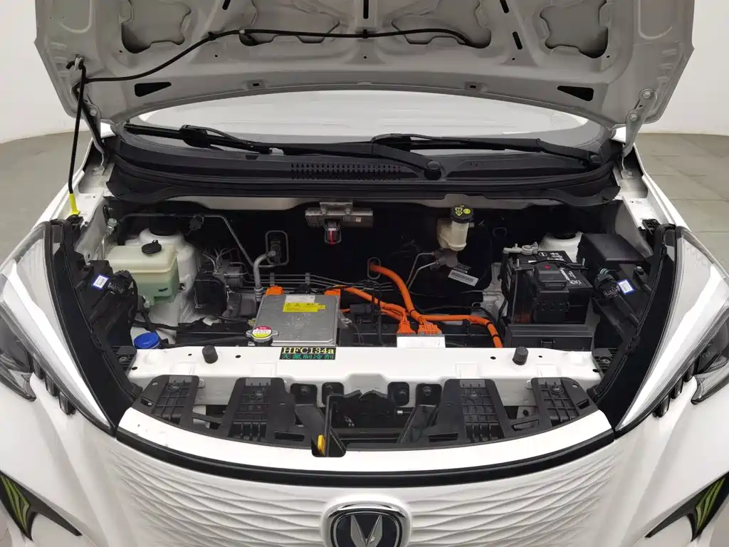 Changan Benben E-Star — миниатюра 6