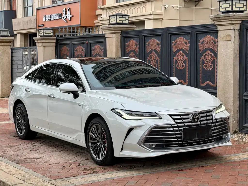 Toyota Avalon — миниатюра 3