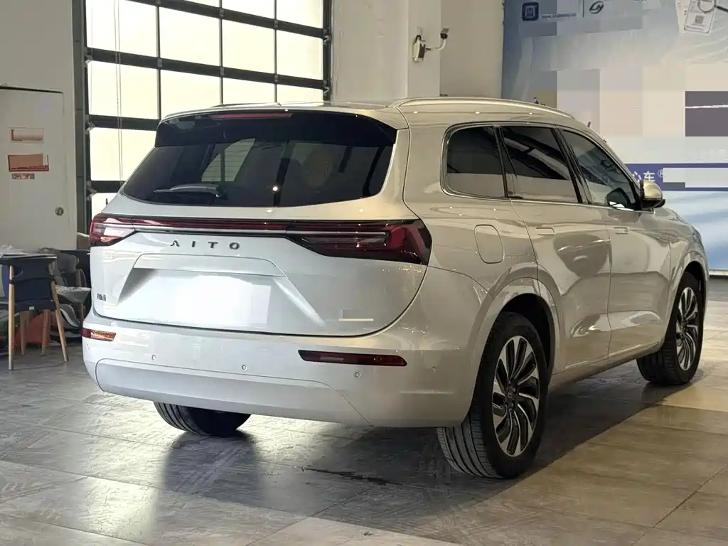 AITO ASK THE WORLD M7