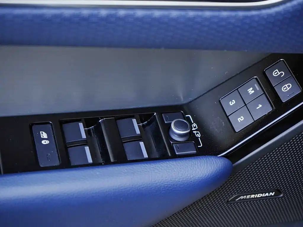 LAND ROVER RANGE ROVER STAR PULSE