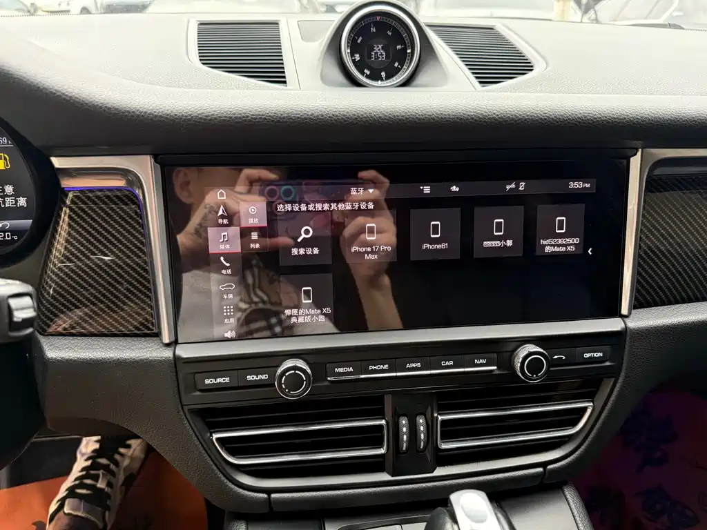 Porsche Macan — миниатюра 19