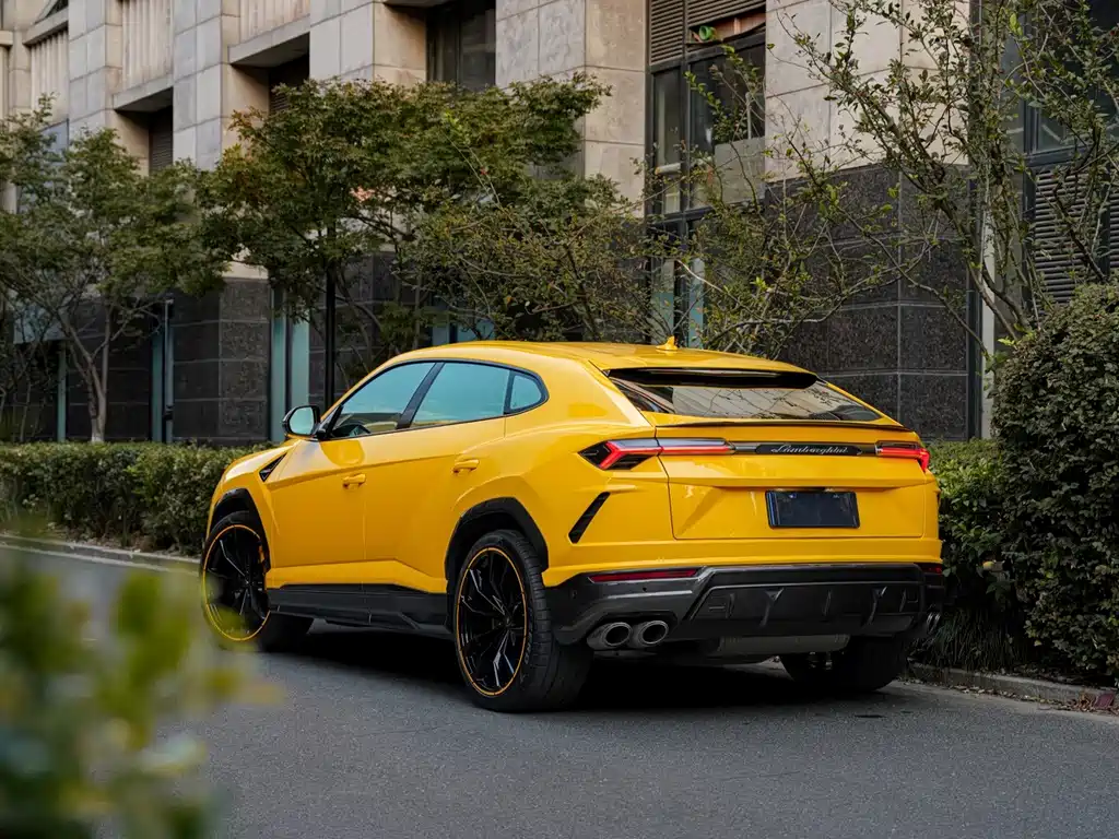 Lamborghini Urus — миниатюра 8