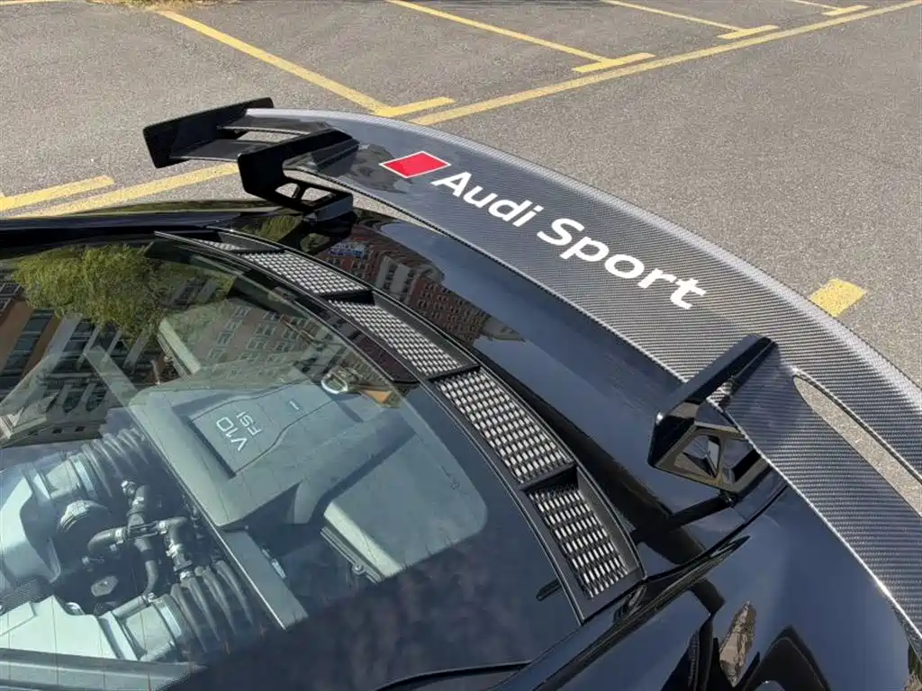 Audi R8 — миниатюра 8