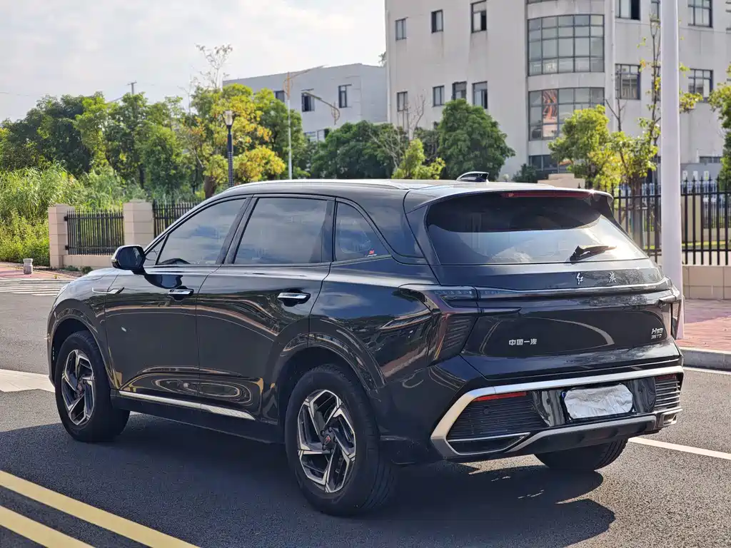 Hongqi Hongqi HS3 — миниатюра 7